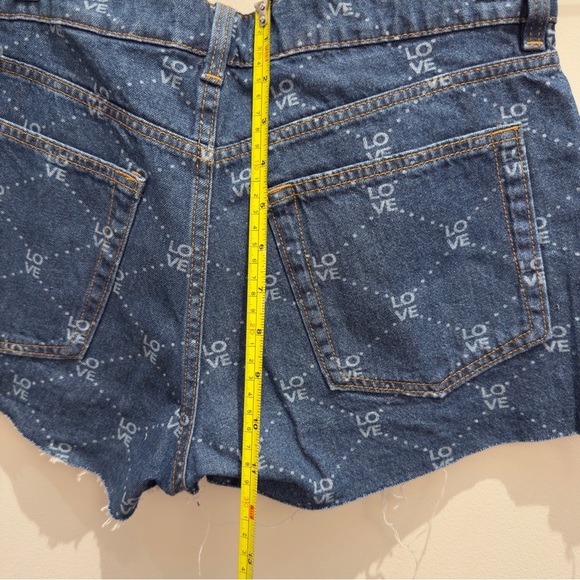 NWT- H&M Love Denim Blue Women's Shorts Size 10 - Picture 3 of 10